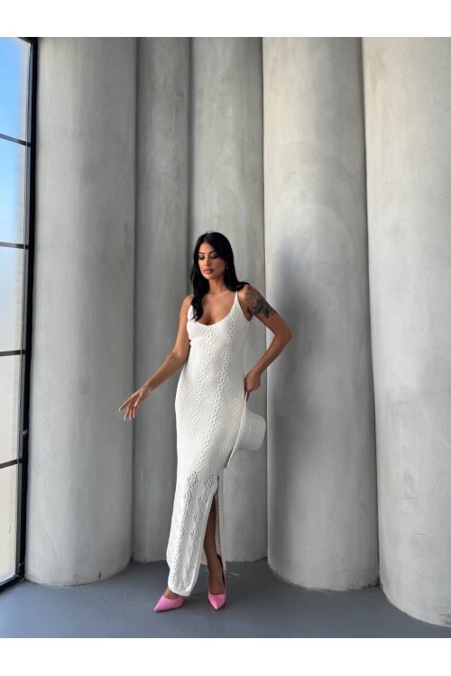 Kadın Beyaz Askılı Triko Elbise