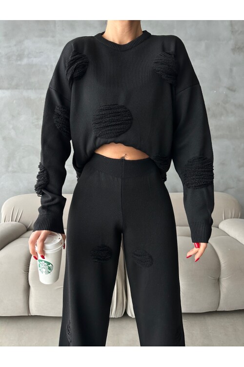 Yırtık Detaylı Triko Takım