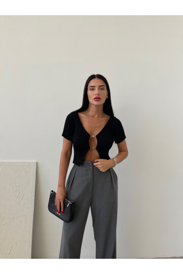 كارديجان قصير الأكمام