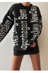 Трикотажный свитер с детализацией текста